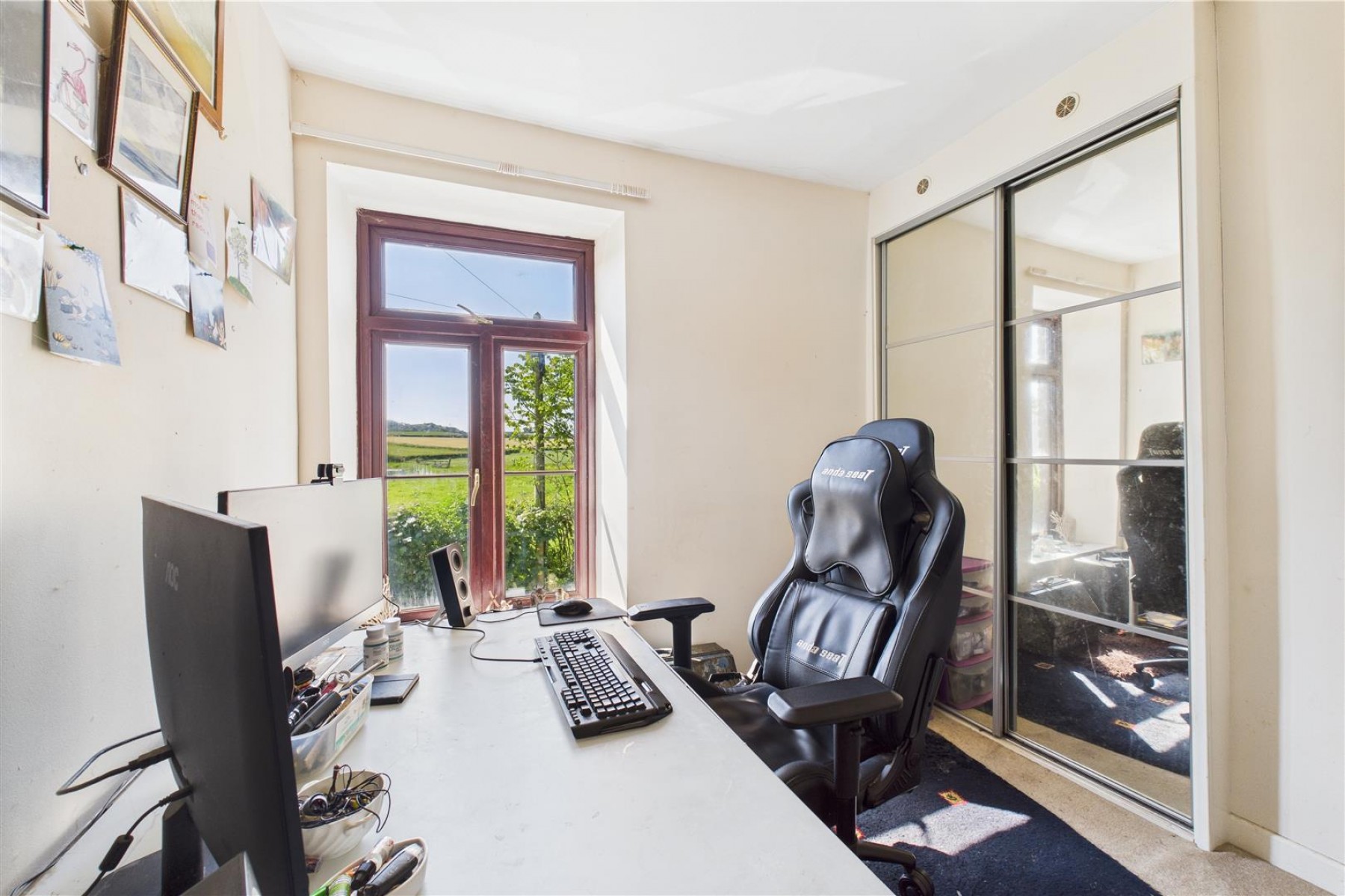 Images for REDUCED | UPDATING | BS39