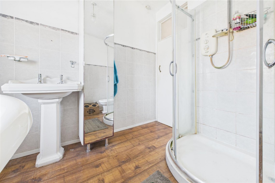 Images for REDUCED | UPDATING | BS39