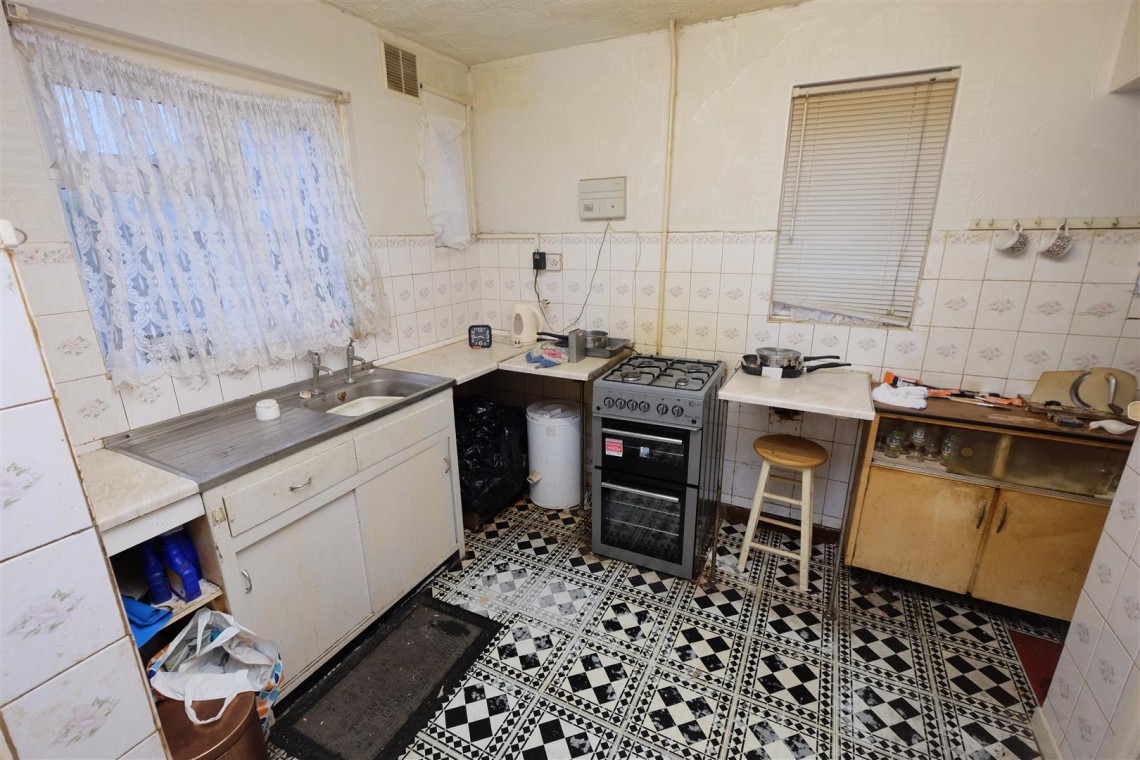 Images for SEMI | UPDATING | KNOWLE