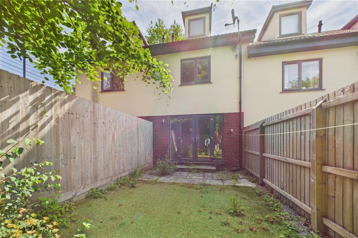 Images for MODERN TOWNHOUSE | BS5