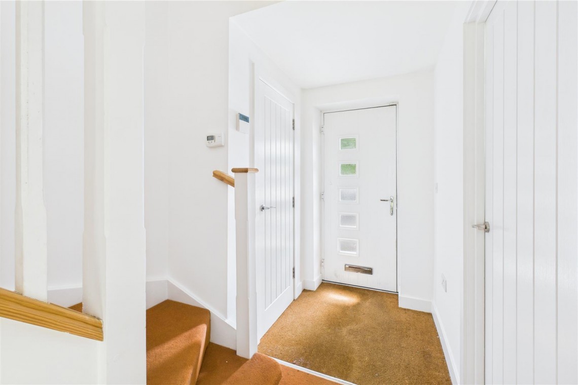 Images for MODERN TOWNHOUSE | BS5