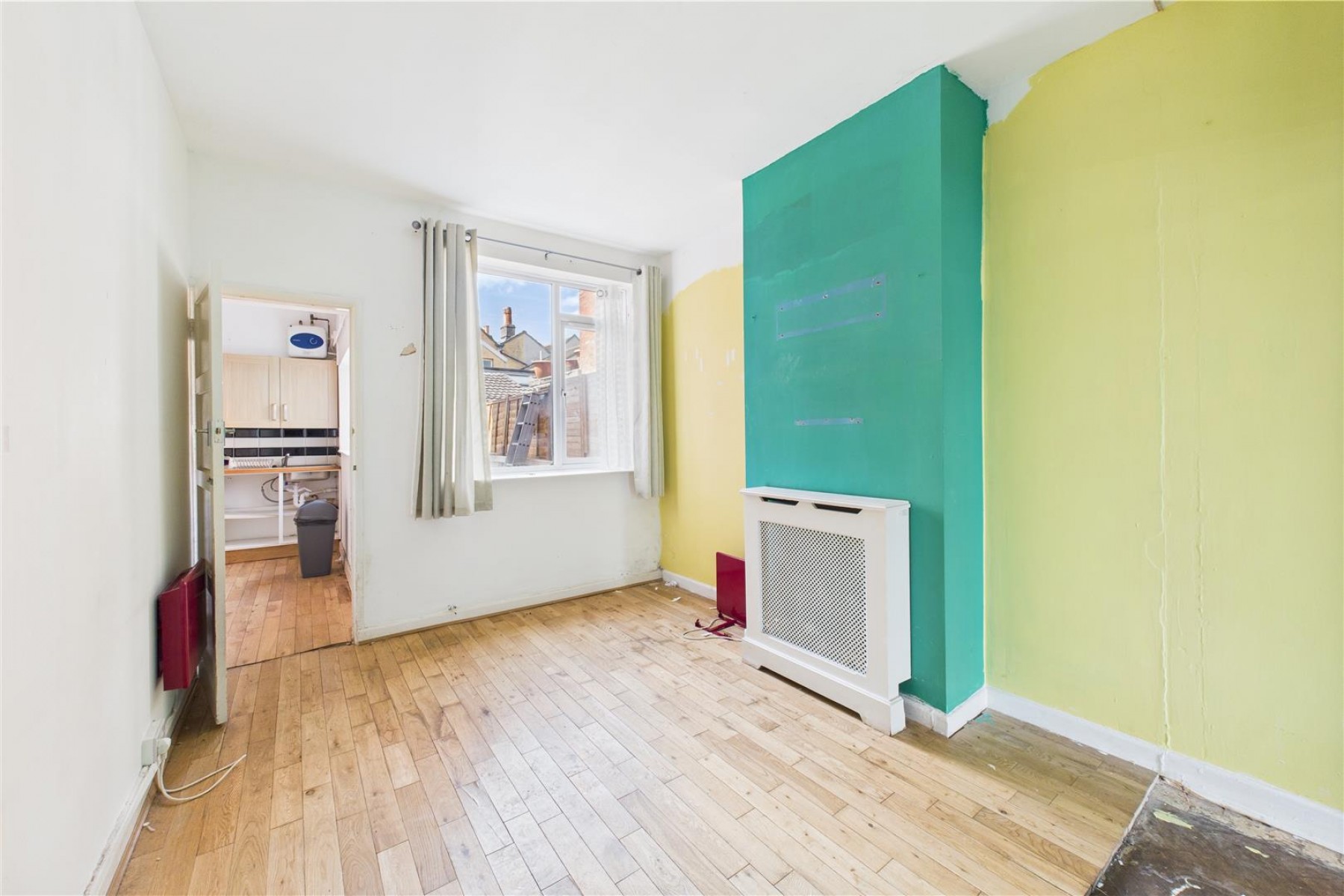 Images for 2 X VACANT FLATS | WSM