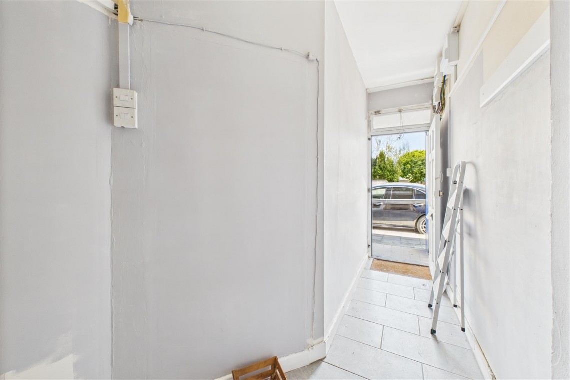 Images for 2 X VACANT FLATS | WSM