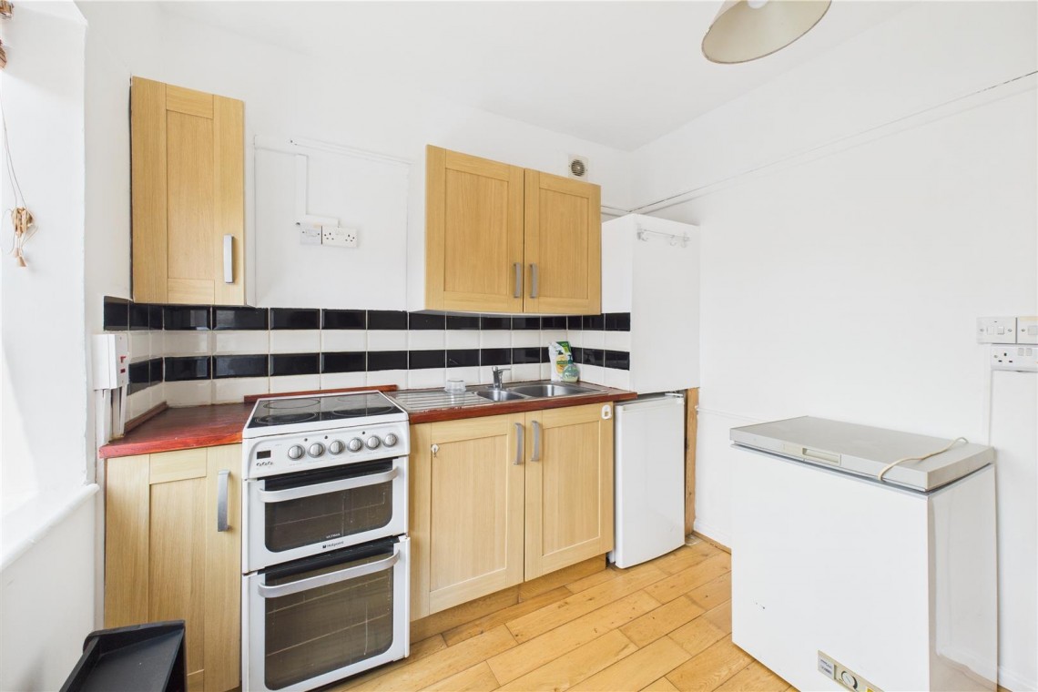 Images for 2 X VACANT FLATS | WSM