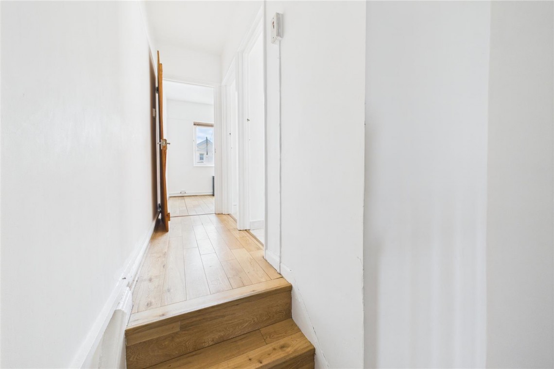 Images for 2 X VACANT FLATS | WSM