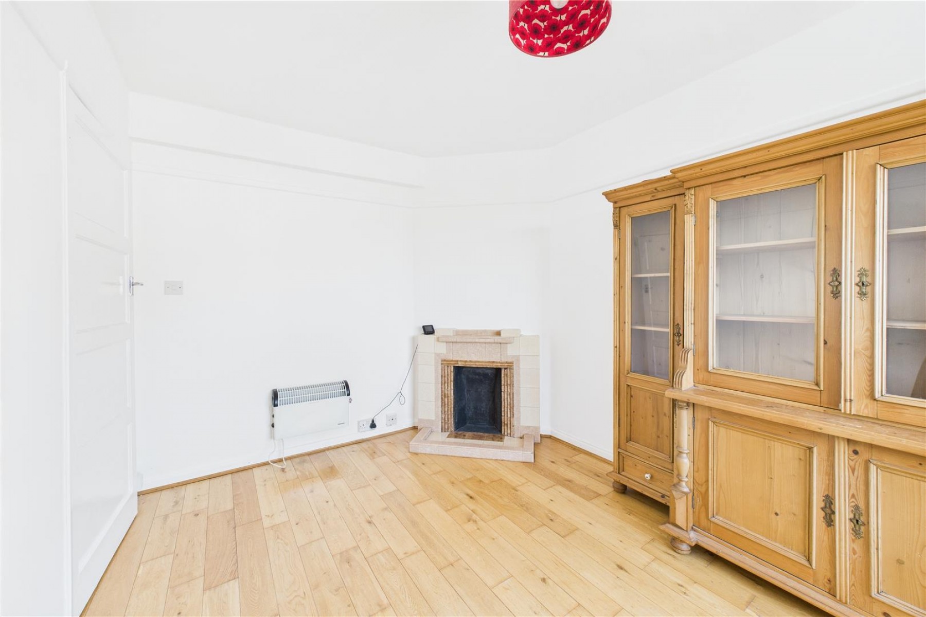 Images for 2 X VACANT FLATS | WSM