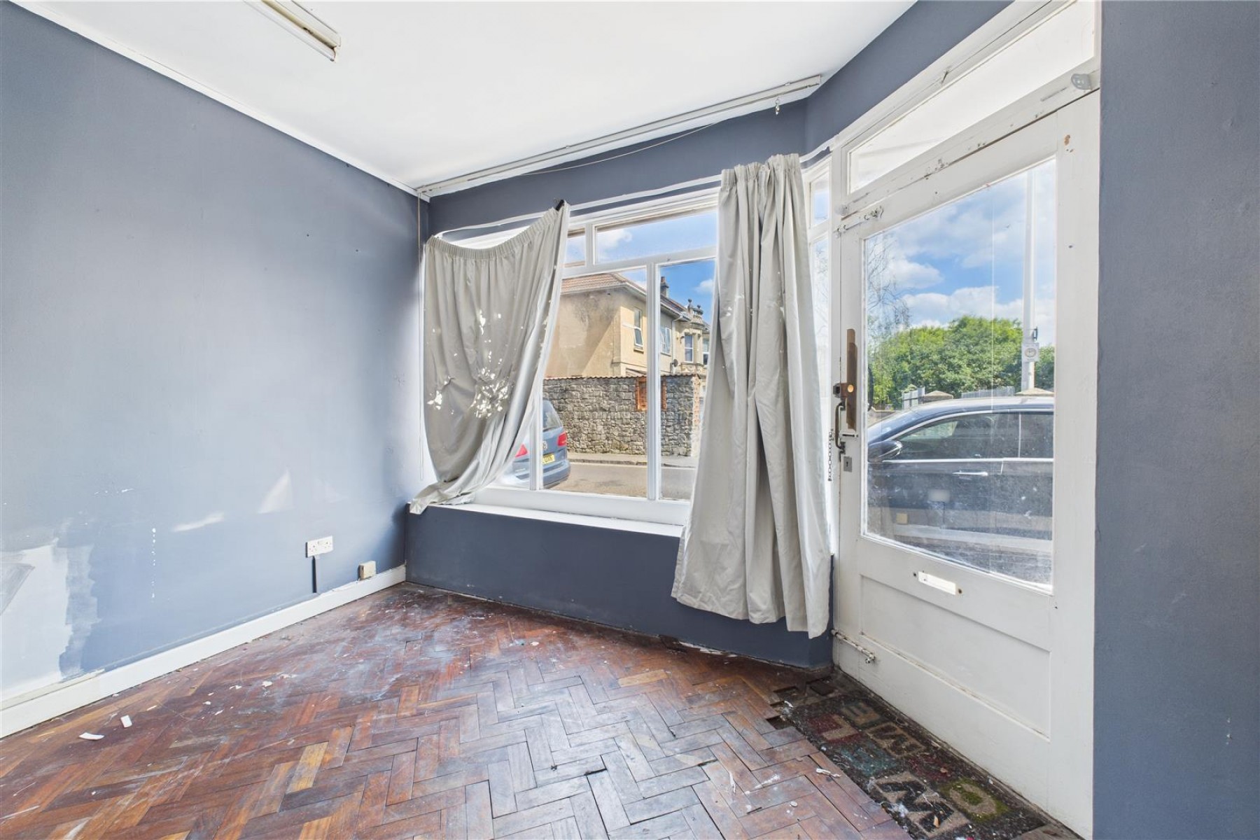 Images for 2 X VACANT FLATS | WSM