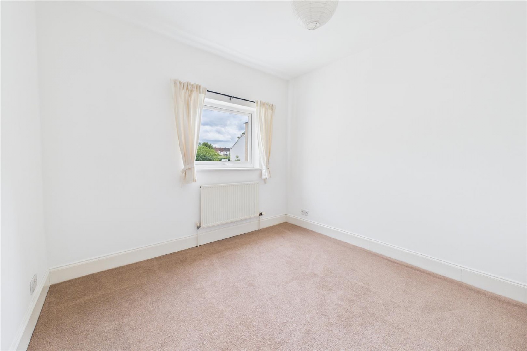 Images for REDUCED | BASIC UPDATING | KINGSWOOD