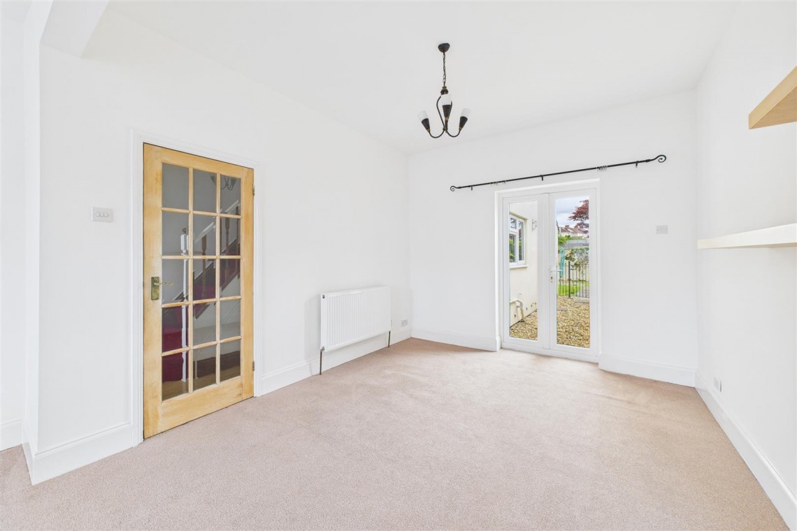 Images for REDUCED | BASIC UPDATING | KINGSWOOD