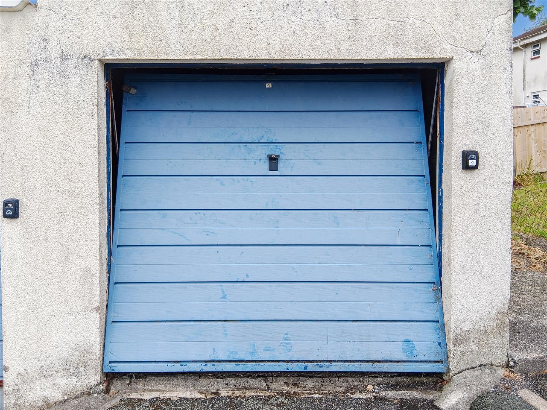 Images for 5 X GARAGES | DARTMOUTH