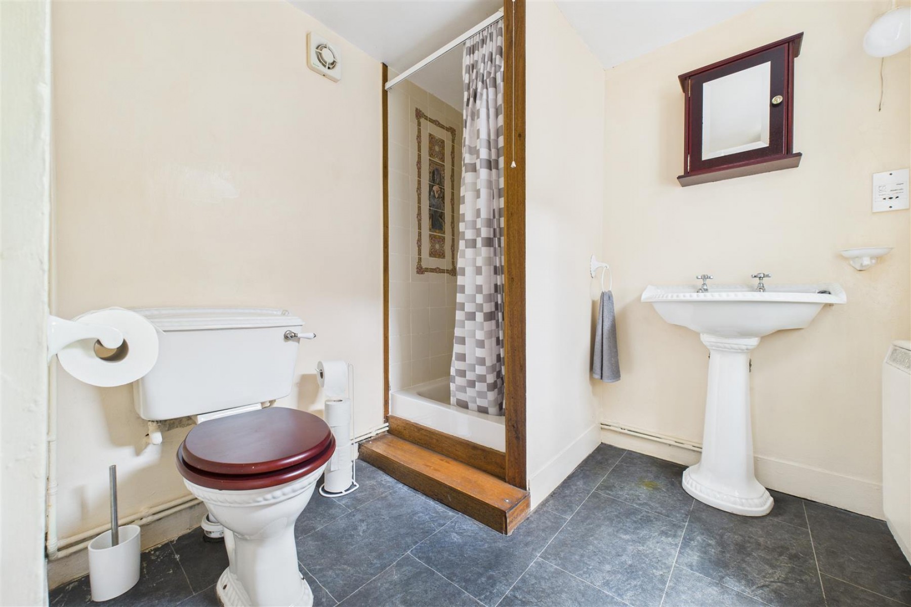 Images for DETACHED | UPDATING | DUNDRY