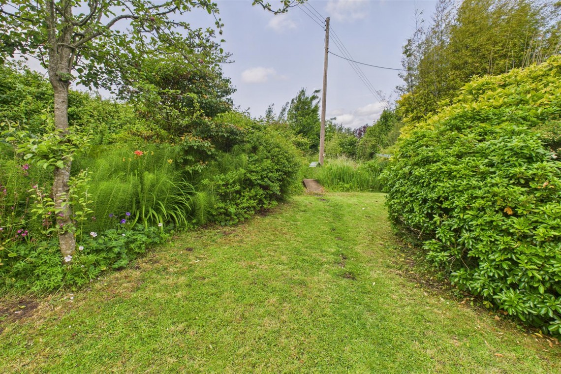 Images for DETACHED | UPDATING | DUNDRY