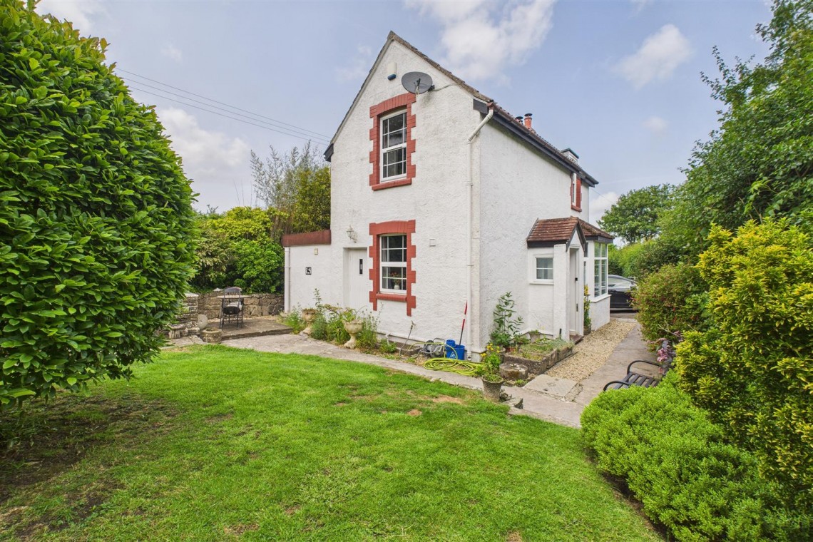 Images for DETACHED | UPDATING | DUNDRY