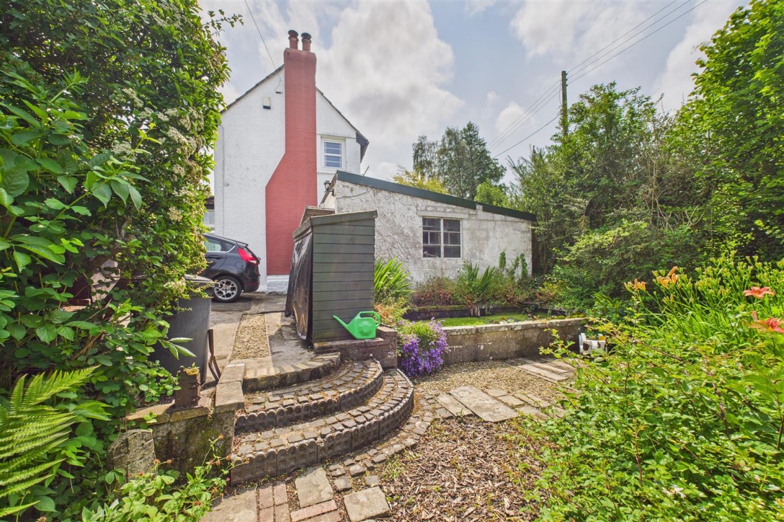 Images for DETACHED | UPDATING | DUNDRY