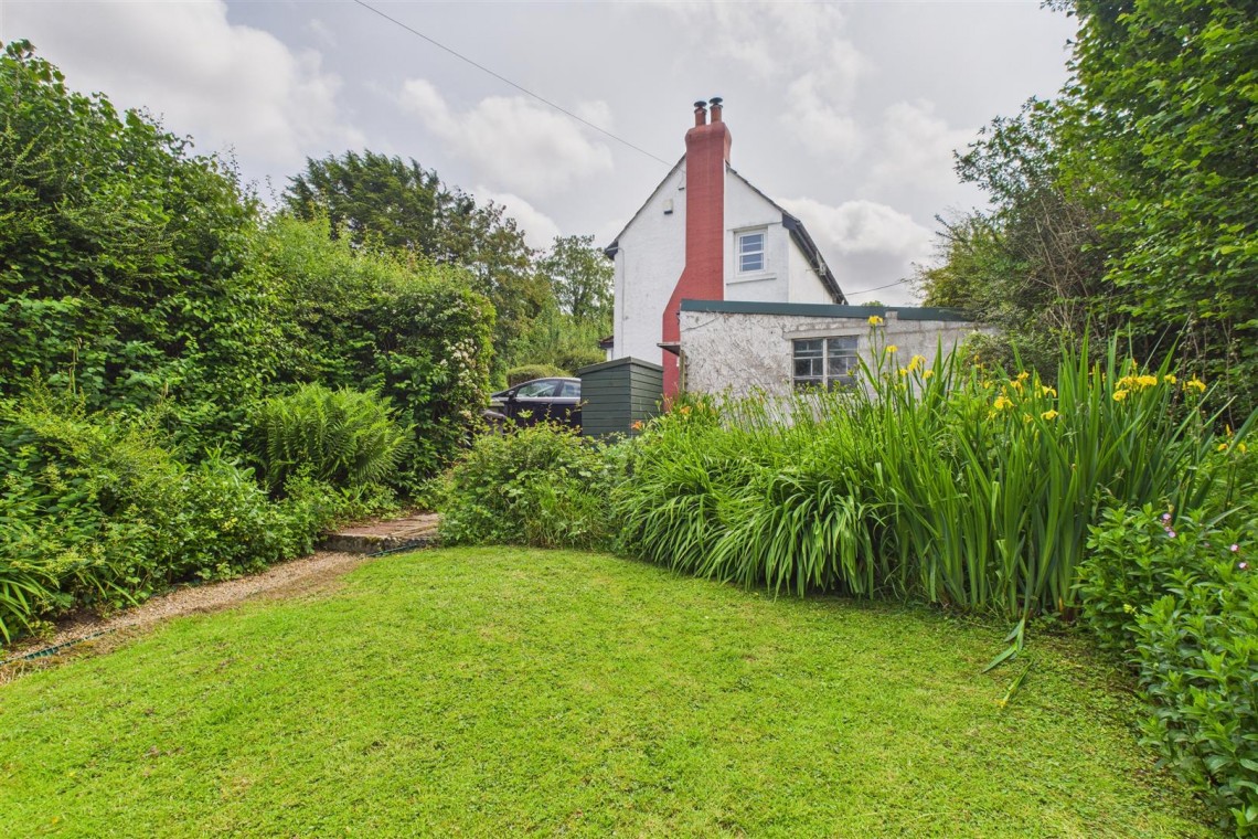 Images for DETACHED | UPDATING | DUNDRY