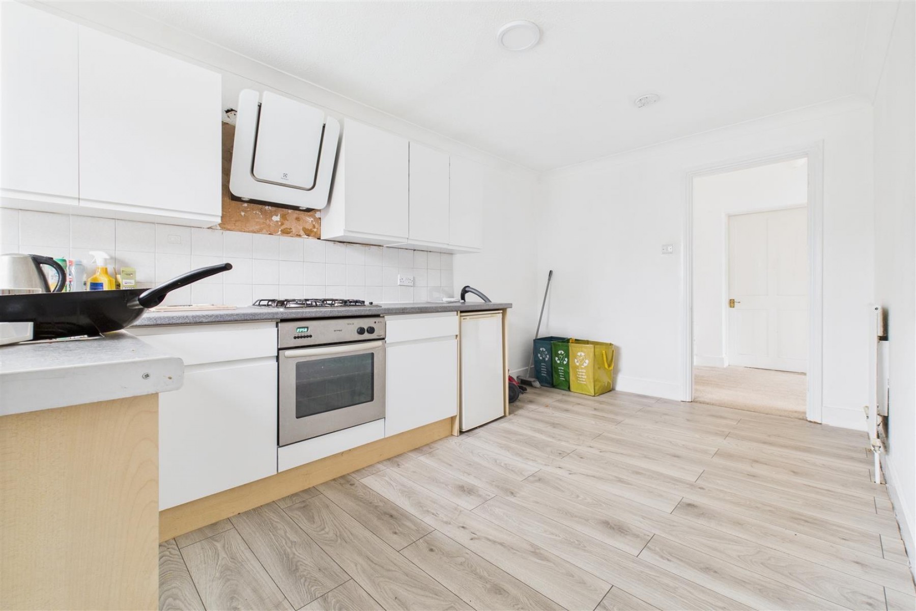 Images for BASIC UPDATING | GARAGE | PARKING | CLIFTON