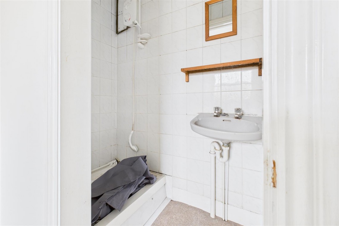 Images for BASIC UPDATING | GARAGE | PARKING | CLIFTON