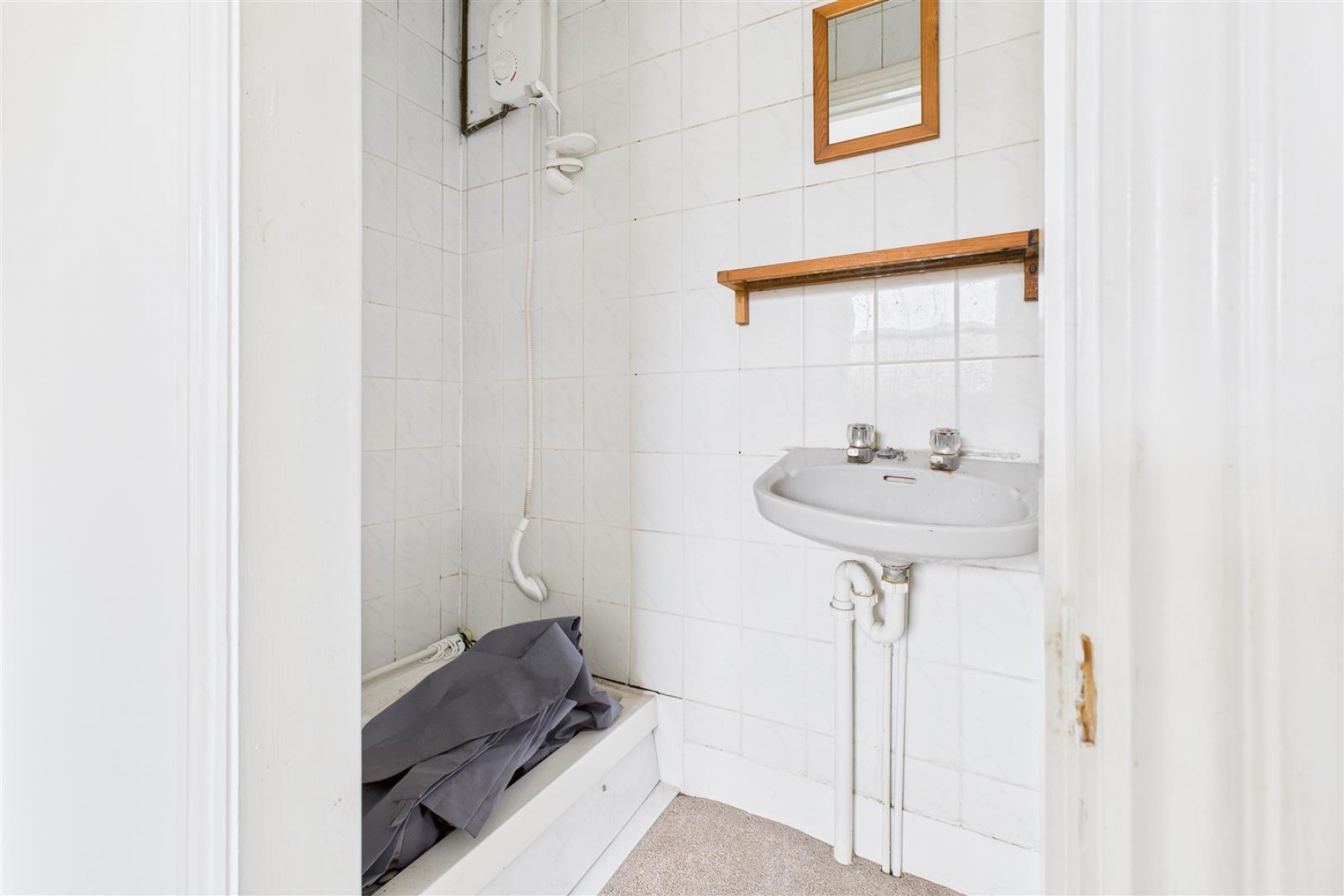 Images for BASIC UPDATING | GARAGE | PARKING | CLIFTON