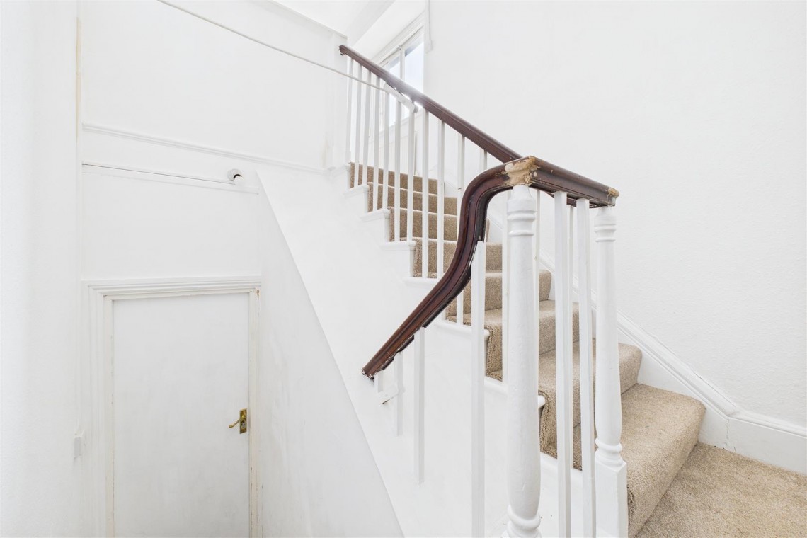 Images for BASIC UPDATING | GARAGE | PARKING | CLIFTON