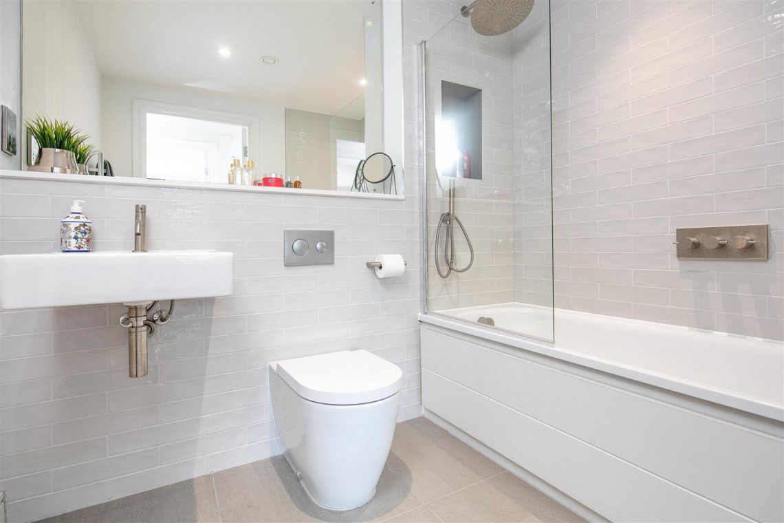 Images for Lime Kiln Road, Harbourside