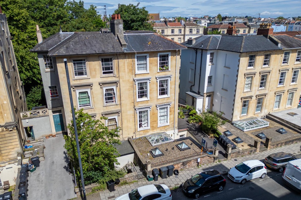 Images for 6 BED HMO | £59,760 pa