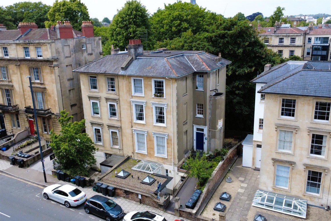 Images for 6 BED HMO | £59,760 pa