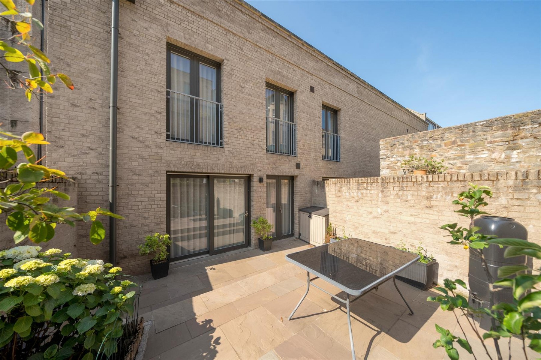 Images for French Yard, Bristol