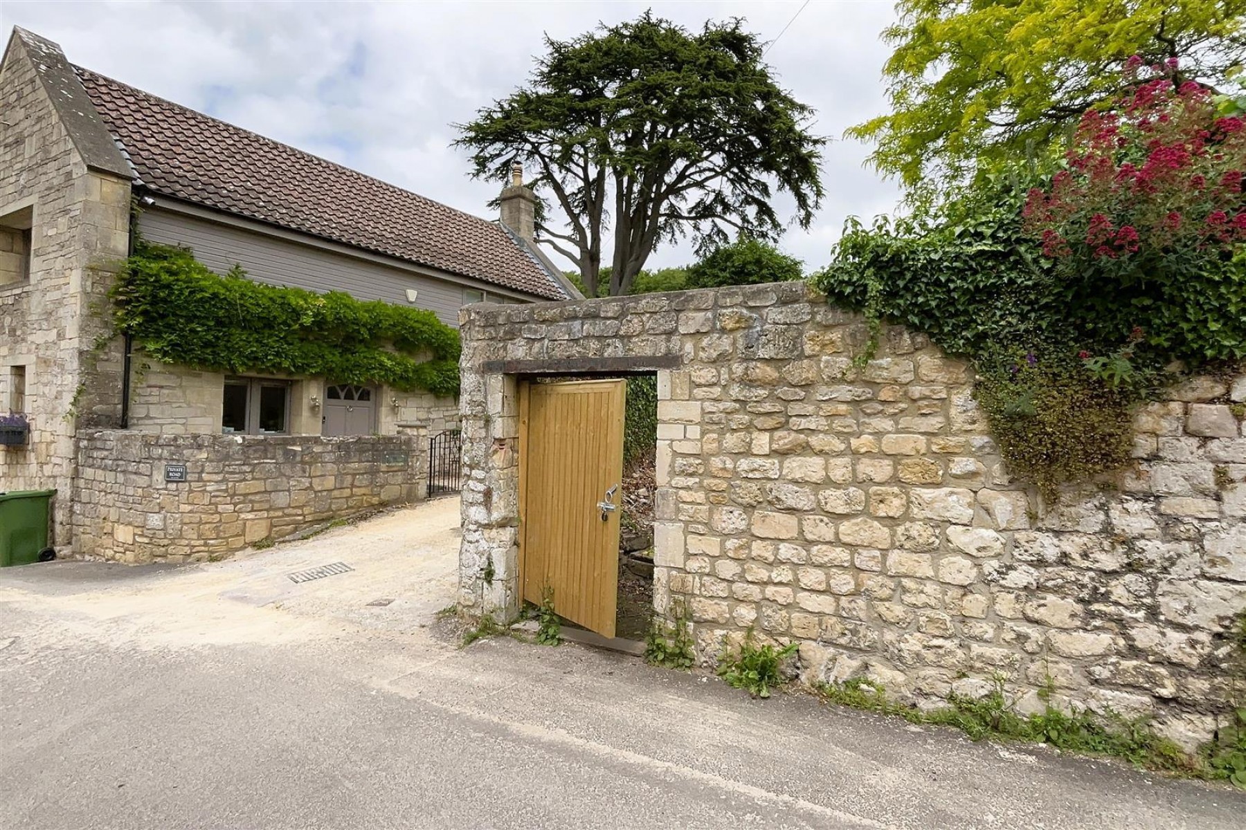 Images for 0.35 ACRES | CENTRAL BATH