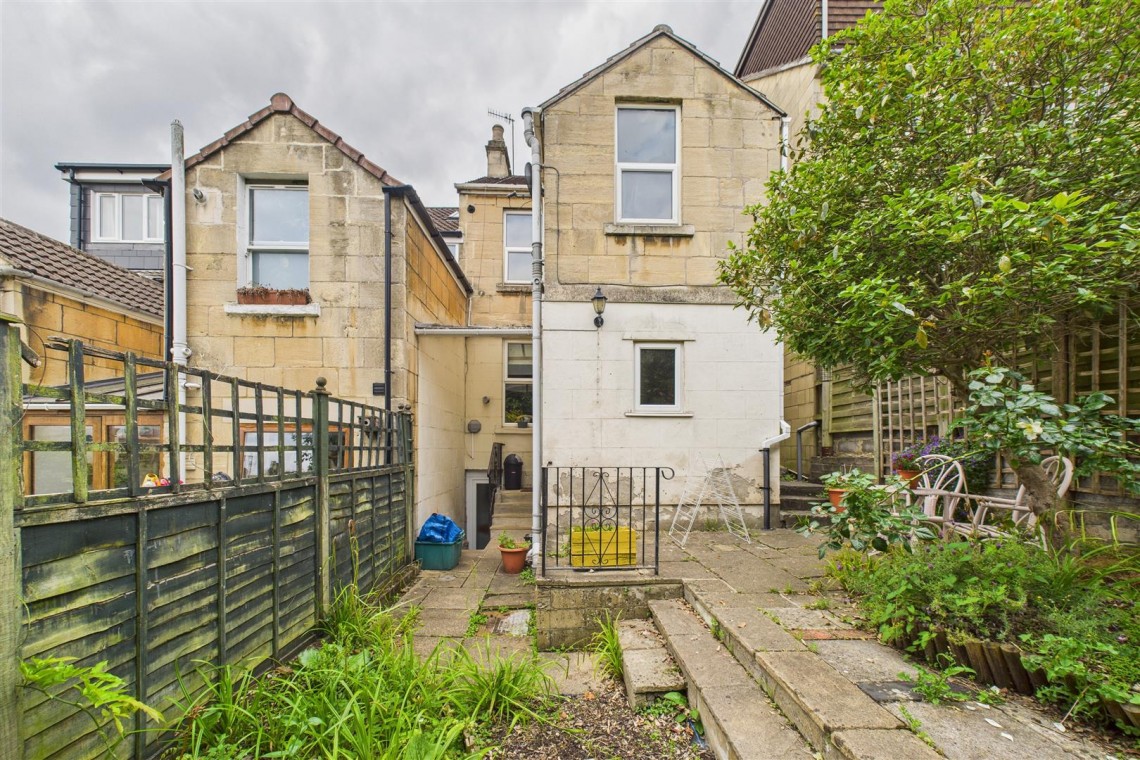 Images for HOUSE + FLAT | REDUCED | BA1