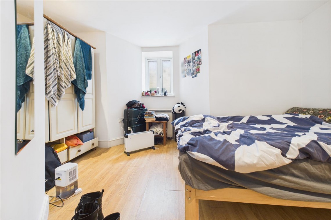 Images for HOUSE + FLAT | REDUCED | BA1