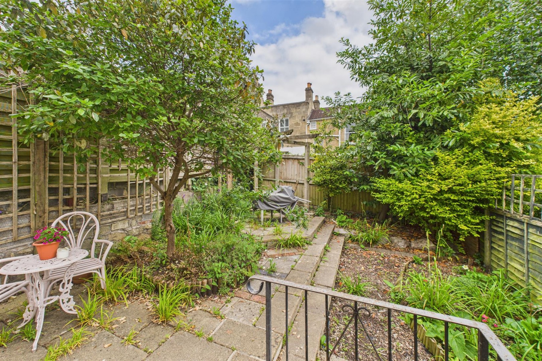 Images for HOUSE + FLAT | REDUCED | BA1