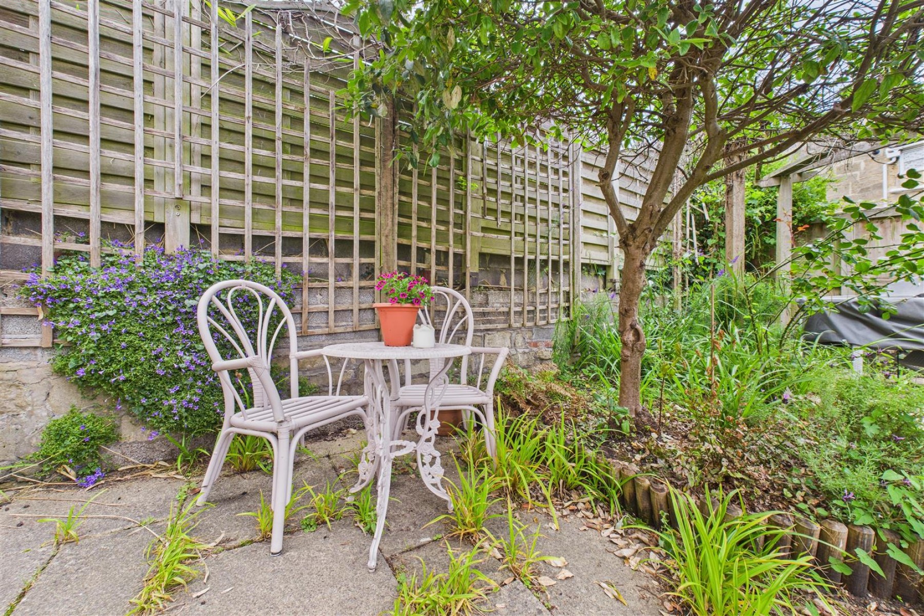 Images for HOUSE + FLAT | REDUCED | BA1