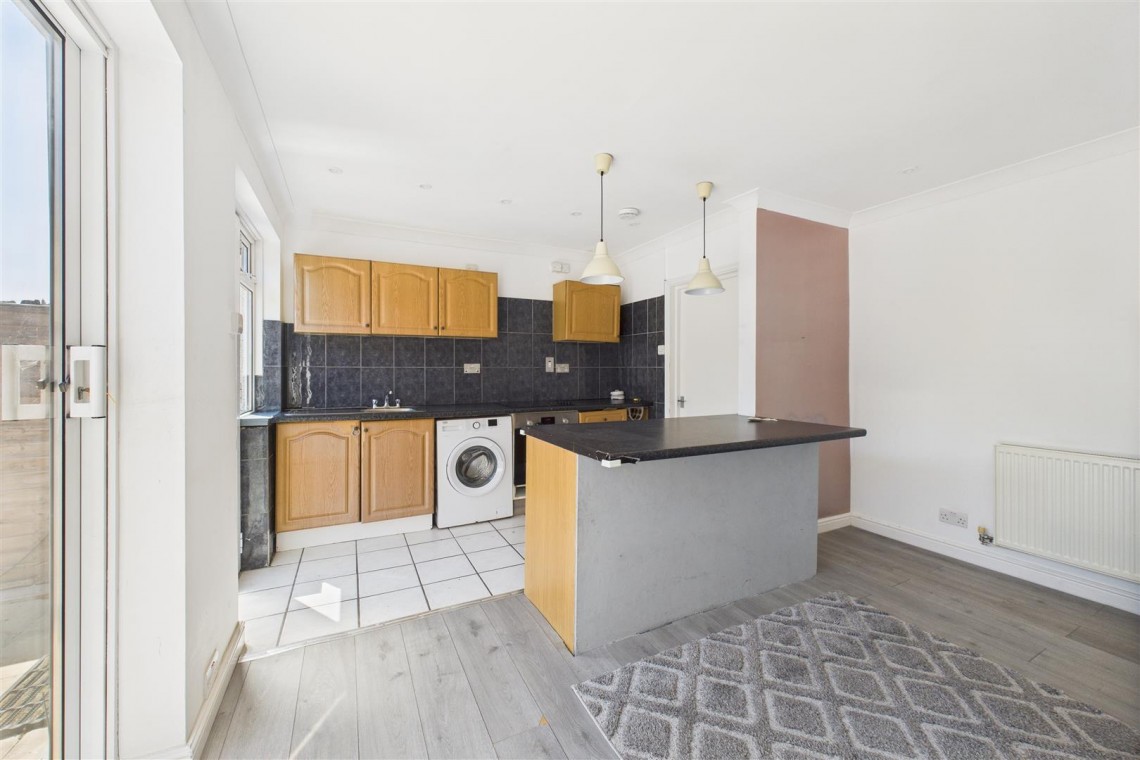 Images for GARDEN & PARKING | SHIREHAMPTON