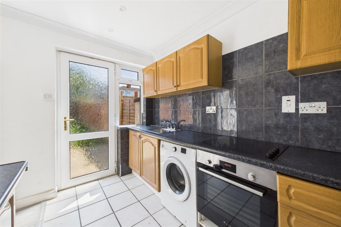 Images for GARDEN & PARKING | SHIREHAMPTON