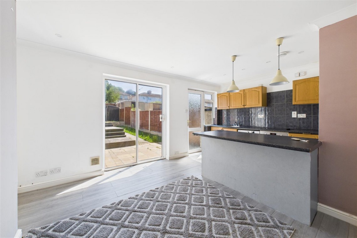 Images for GARDEN & PARKING | SHIREHAMPTON