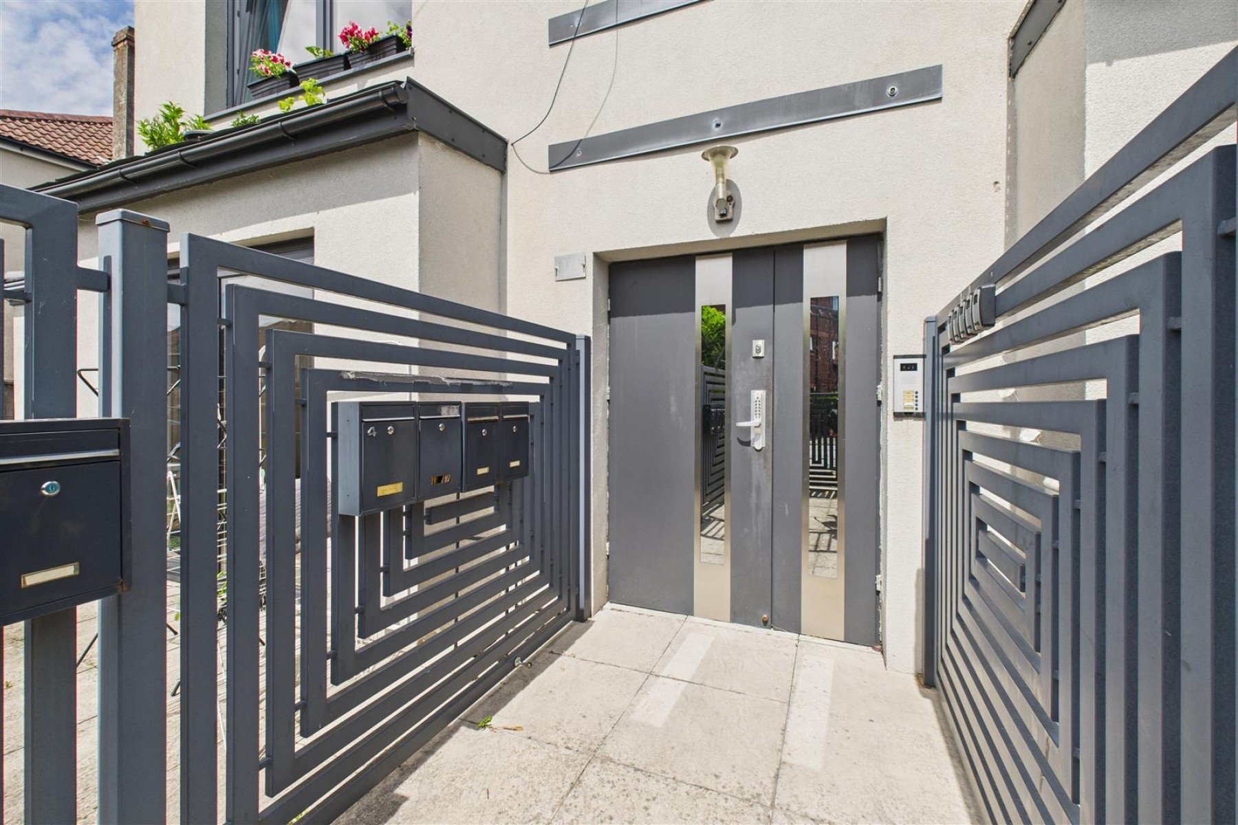Images for FREEHOLD BLOCK | £94,140 pa