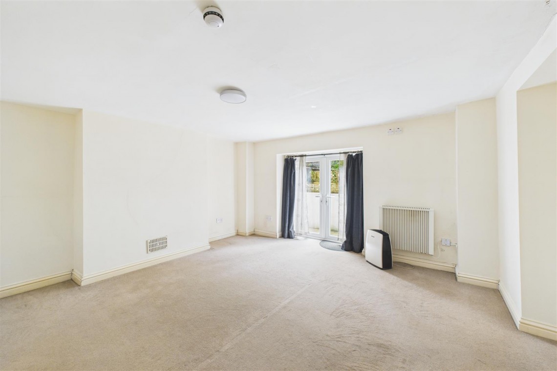 Images for FREEHOLD BLOCK | 4 X FLATS | UPDATING | BS6