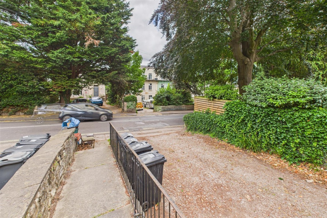 Images for FREEHOLD BLOCK | 4 X FLATS | UPDATING | BS6