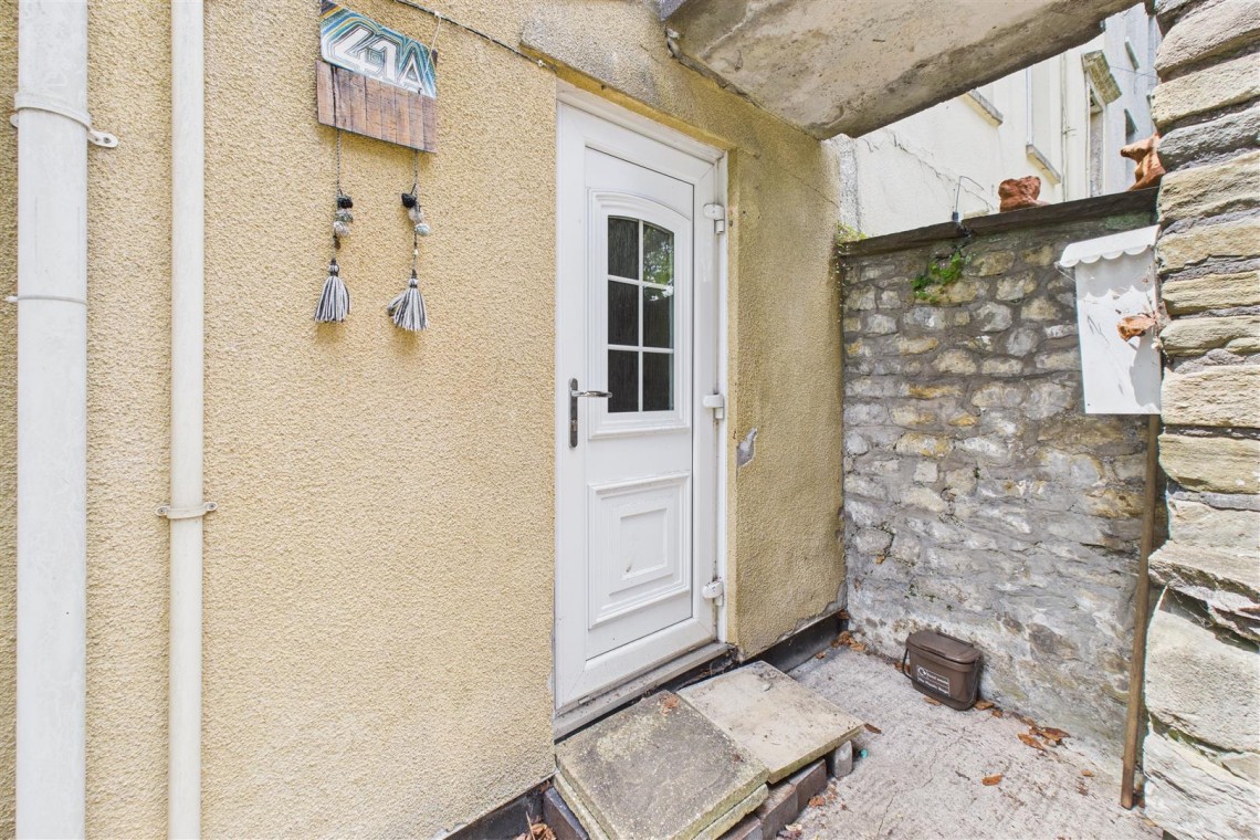 Images for FREEHOLD BLOCK | 4 X FLATS | UPDATING | BS6