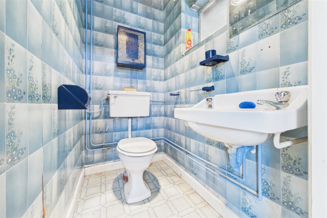 Images for HOUSE FOR UPDATING | NAILSEA