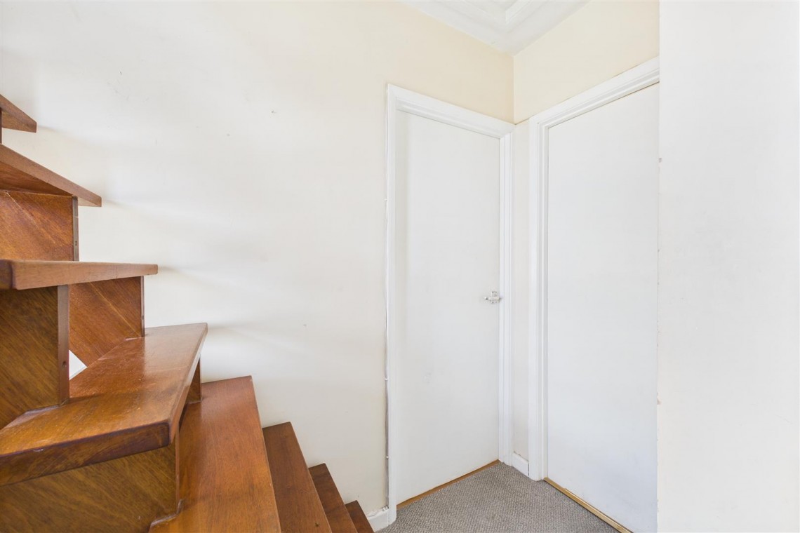 Images for HOUSE FOR UPDATING | NAILSEA