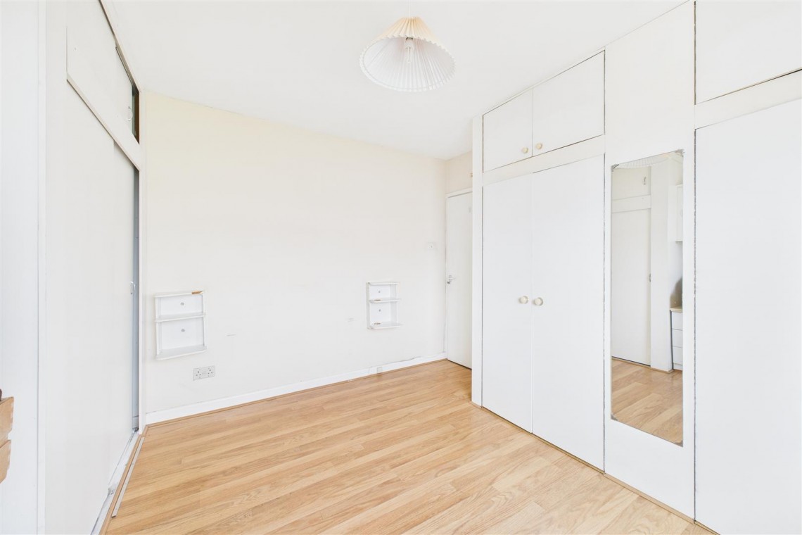 Images for HOUSE FOR UPDATING | NAILSEA