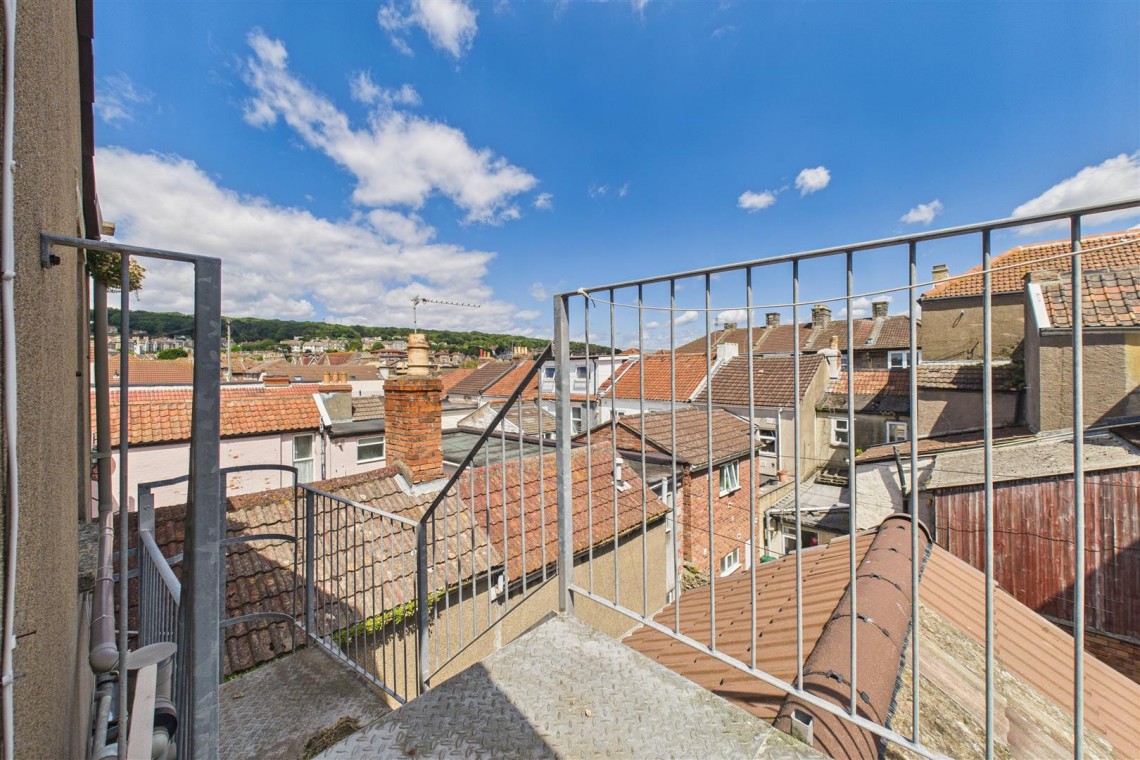 Images for FREEHOLD BLOCK | 3 X FLATS | WSM