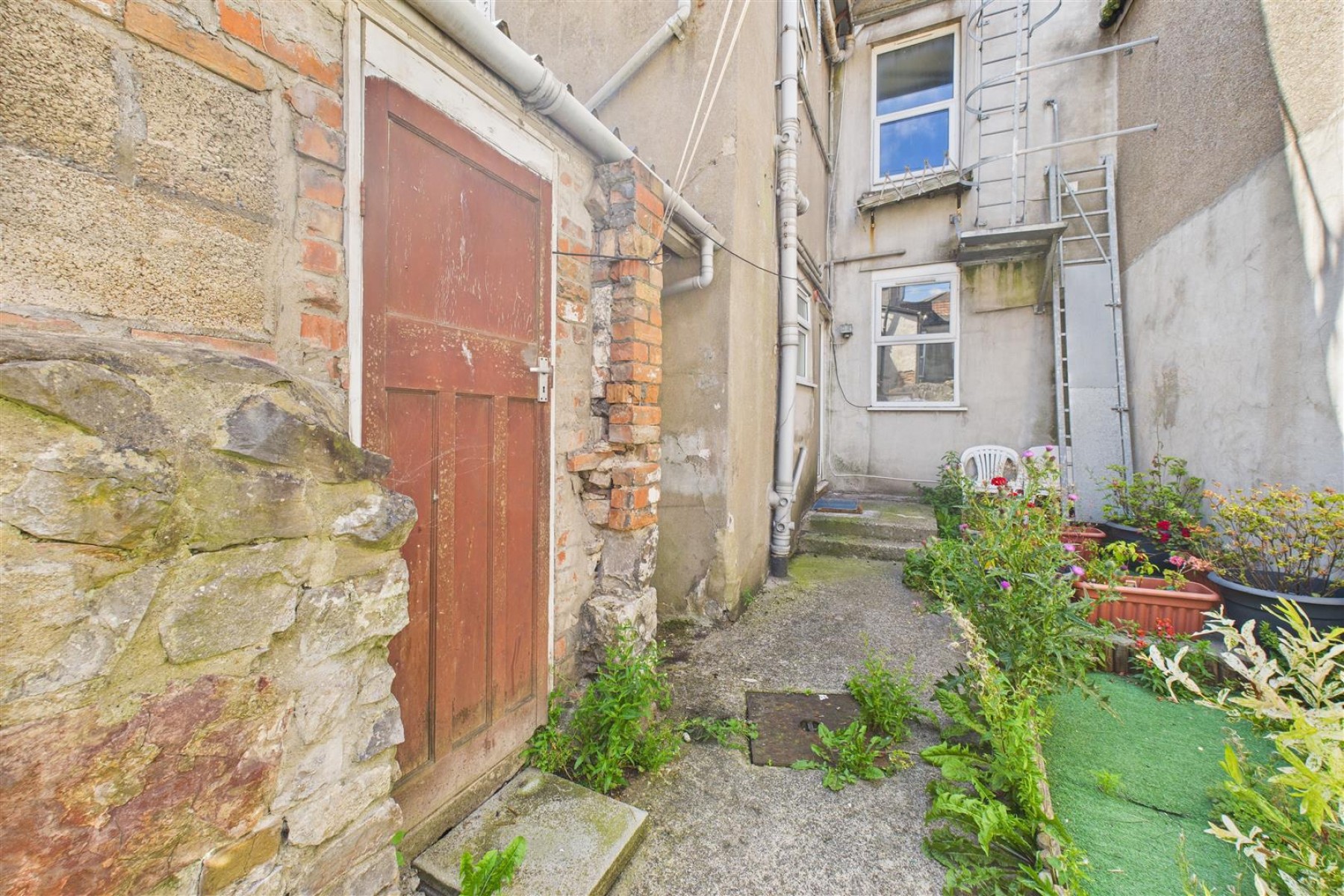 Images for FREEHOLD BLOCK | 3 X FLATS | WSM