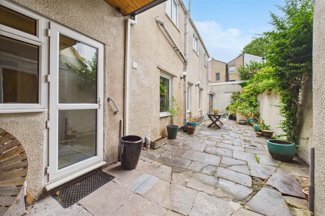 Images for MEWS HOUSE | UPDATING | CLIFTON