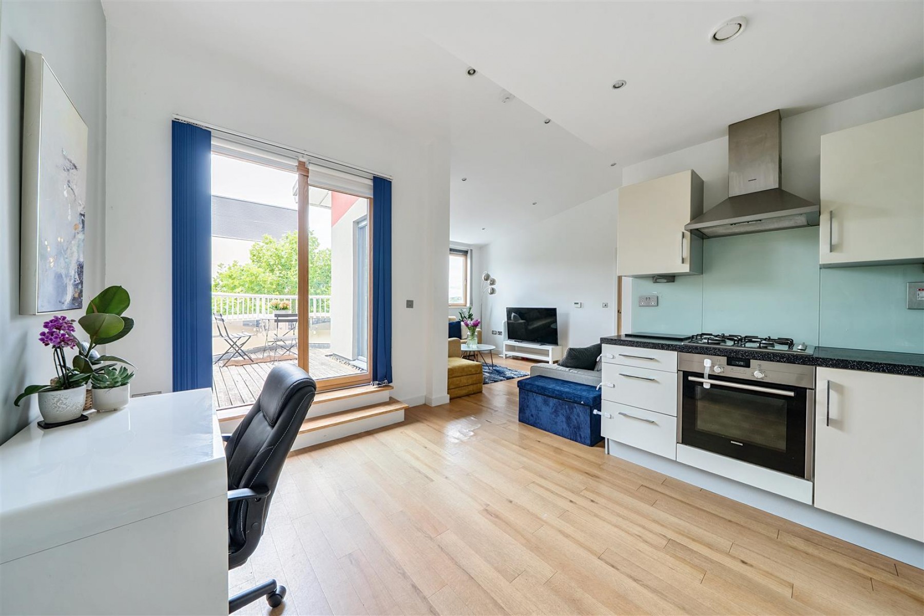 Images for Hannover Quay, Harbourside