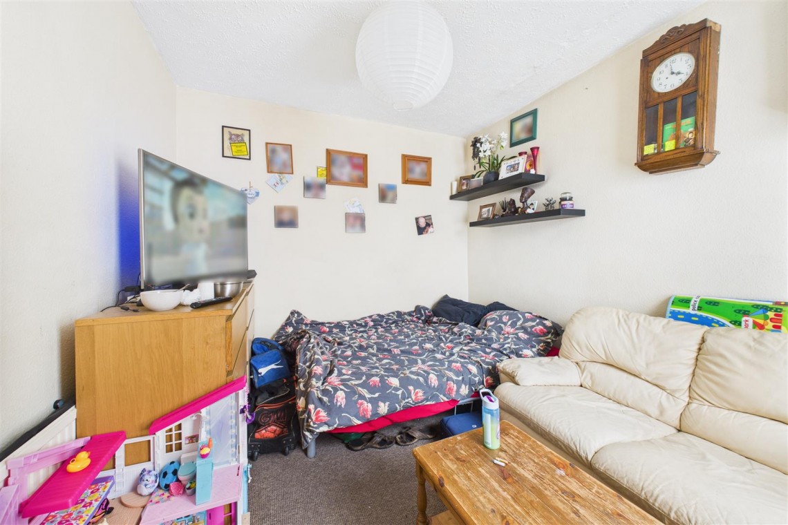 Images for INVESTMENT | £32,400 PA | REDFIELD