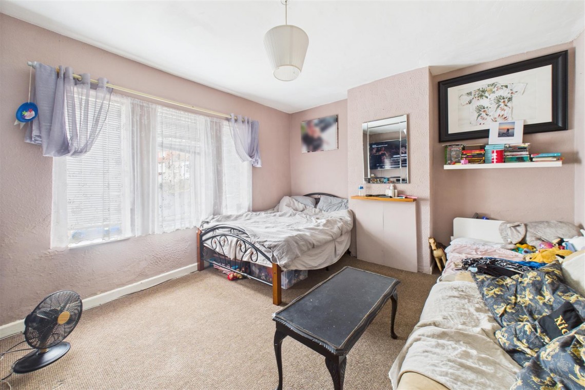 Images for INVESTMENT | £32,400 PA | REDFIELD