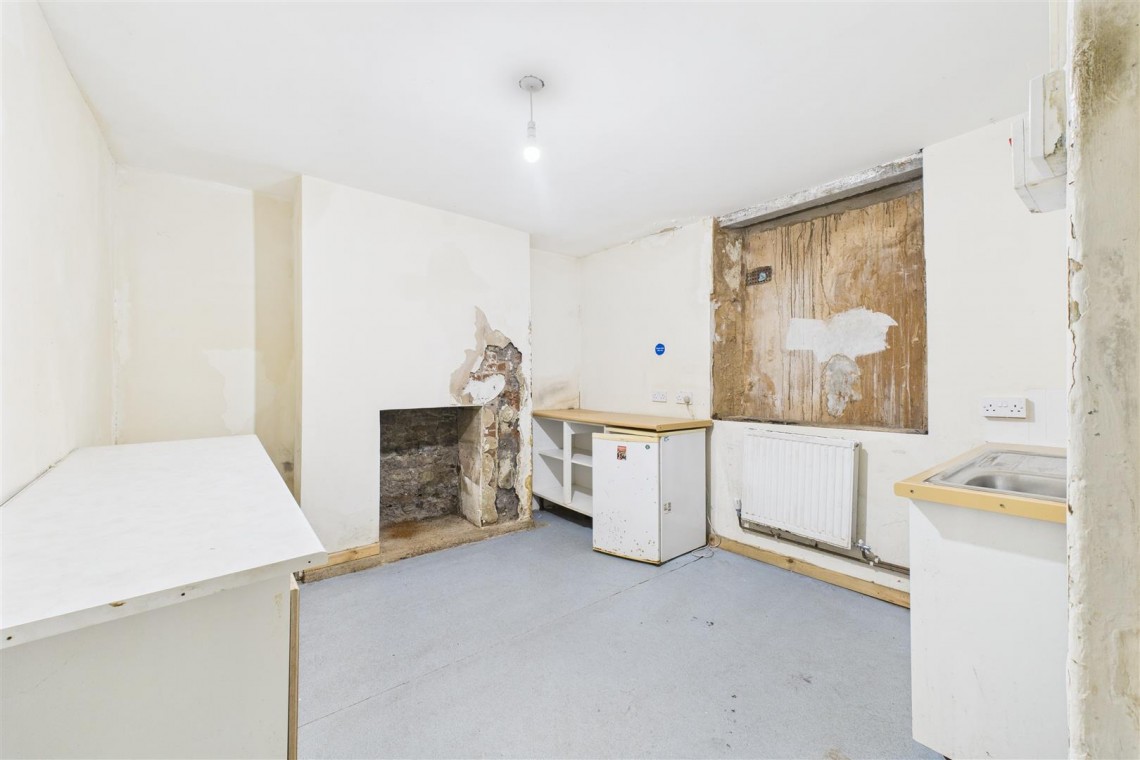 Images for MODERNISATION | LARGE GARDEN | ST PAULS