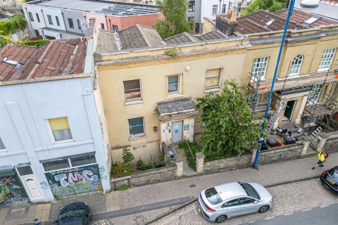 View Full Details for MODERNISATION | LARGE GARDEN | ST PAULS